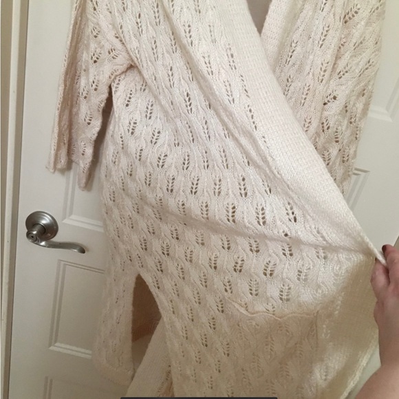 Lauren Conrad Cardigan EUC - Picture 2 of 4